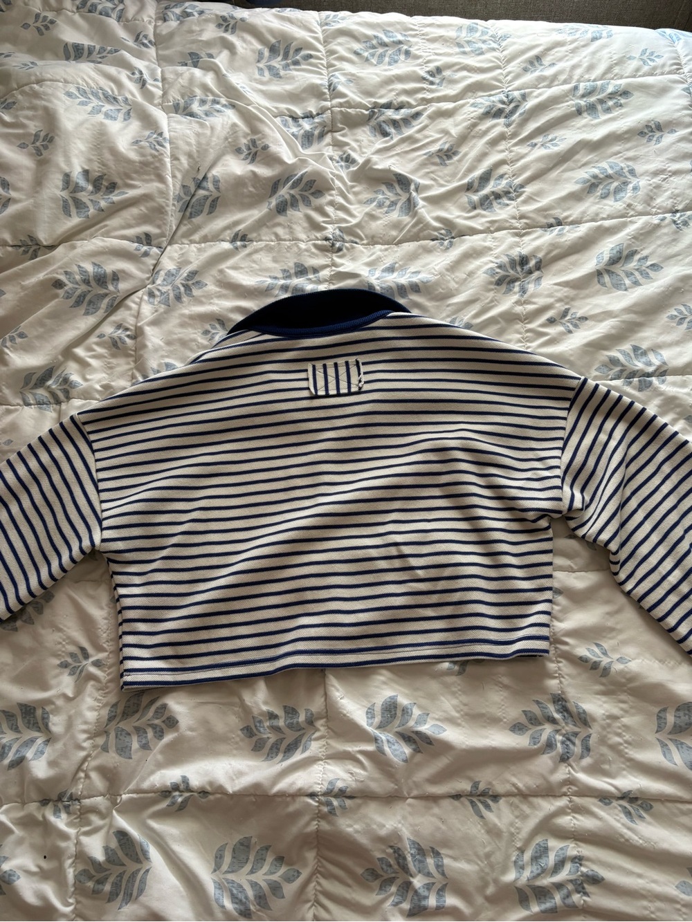 ee:some Blue and White Striped Collared Cropped Sweatshirt - Picture 2 of 4